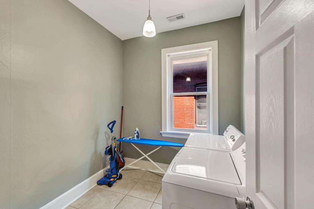 セントルイス Ravishing 2-Story Unit In Stl 2Eヴィラ エクステリア 写真